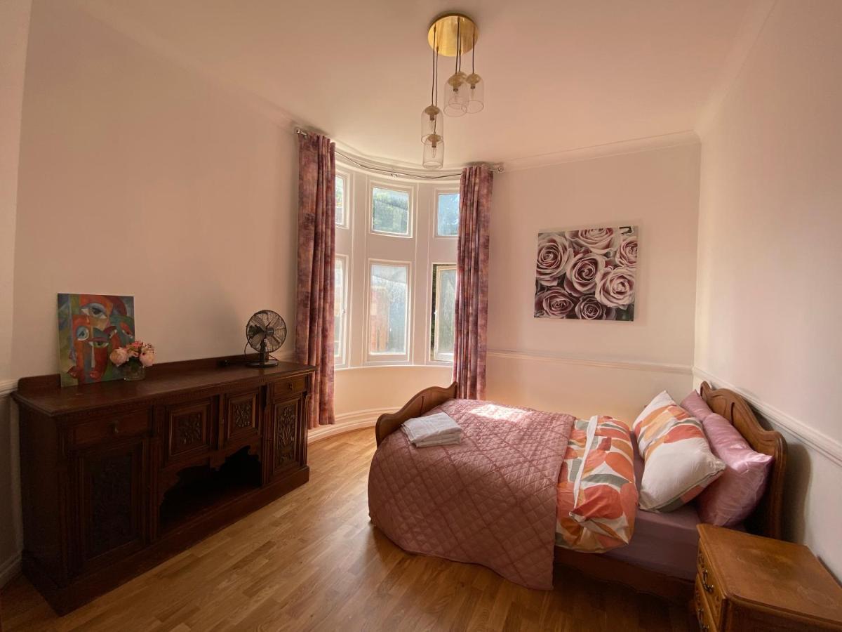 Seaside Rentals Bournemouth Centre - Large 3Br, Wifi, Beach 8 Min Walk Bornemouth
